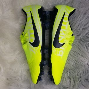 Nike Phantom Venom PRO FG Soccer Cleats